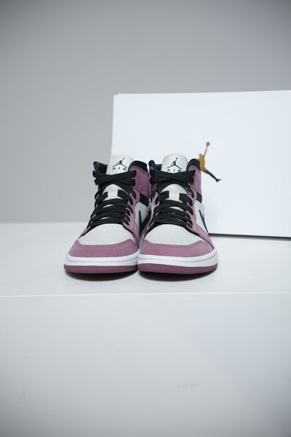 Jordan 1 Mid Mulberry (Taille 39)