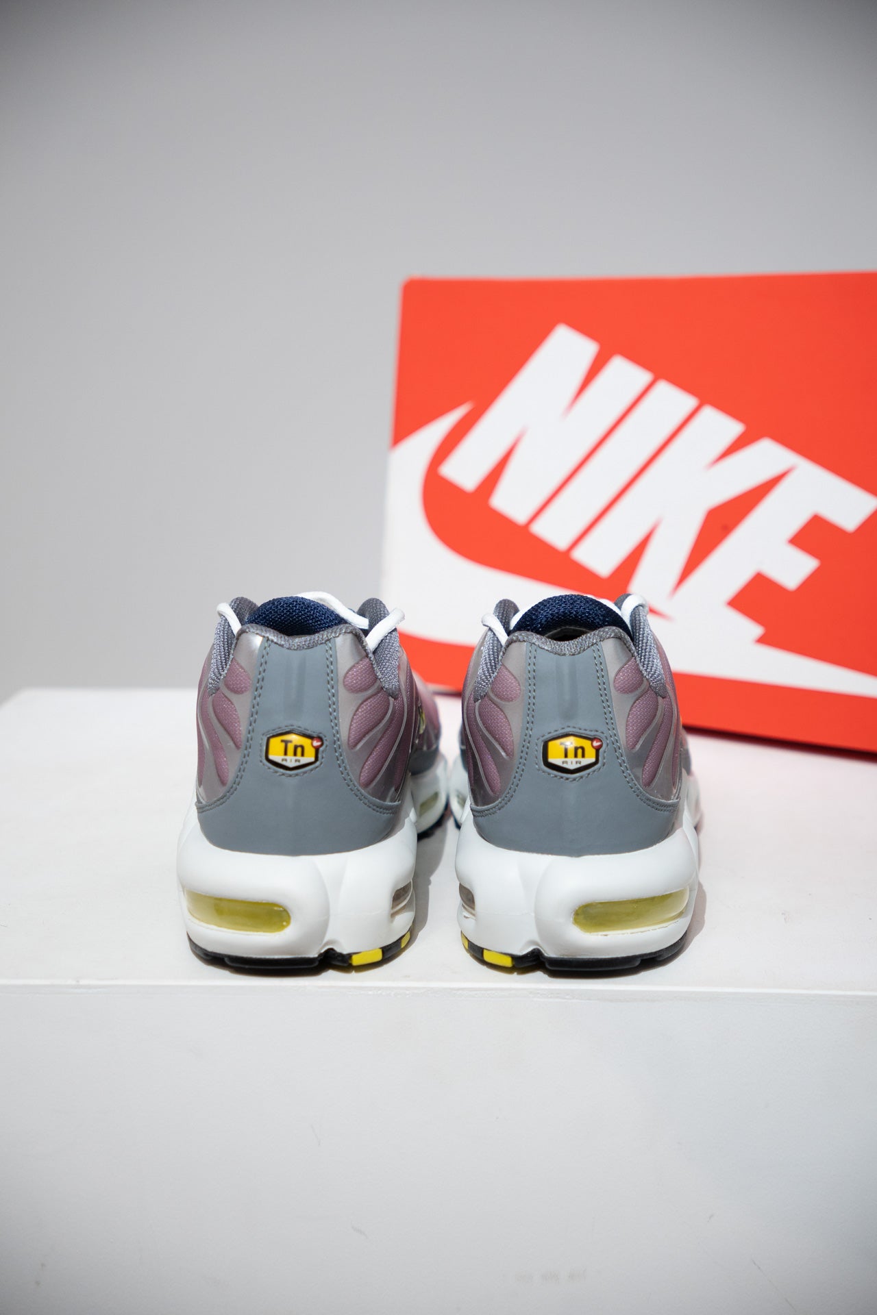 Air Max Plus (TN) Violet Jaune (Taille 45,5)