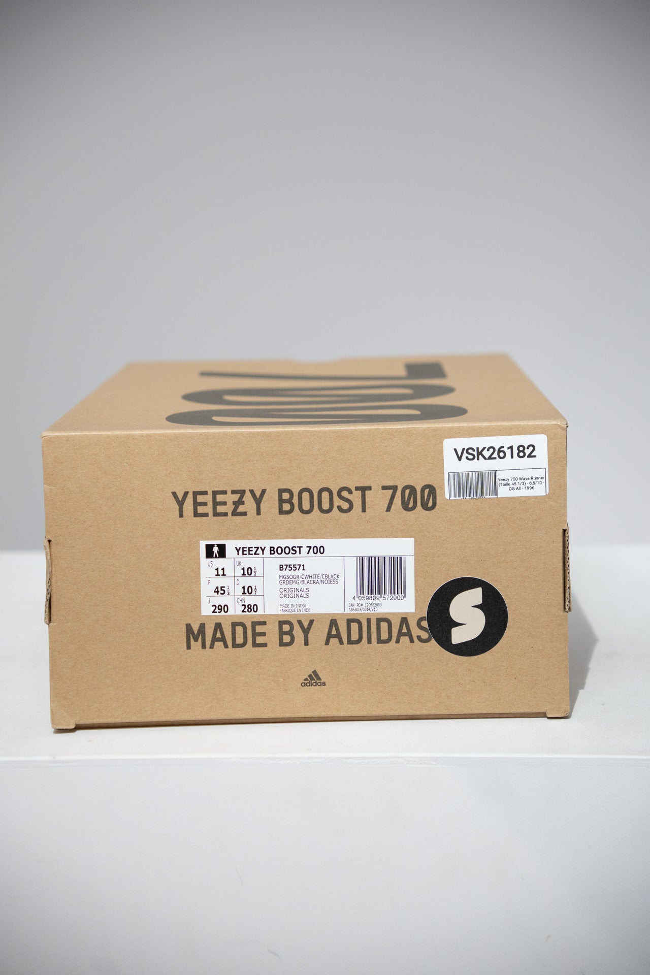 Yeezy 700 Wave Runner (Taille 45 1/3)