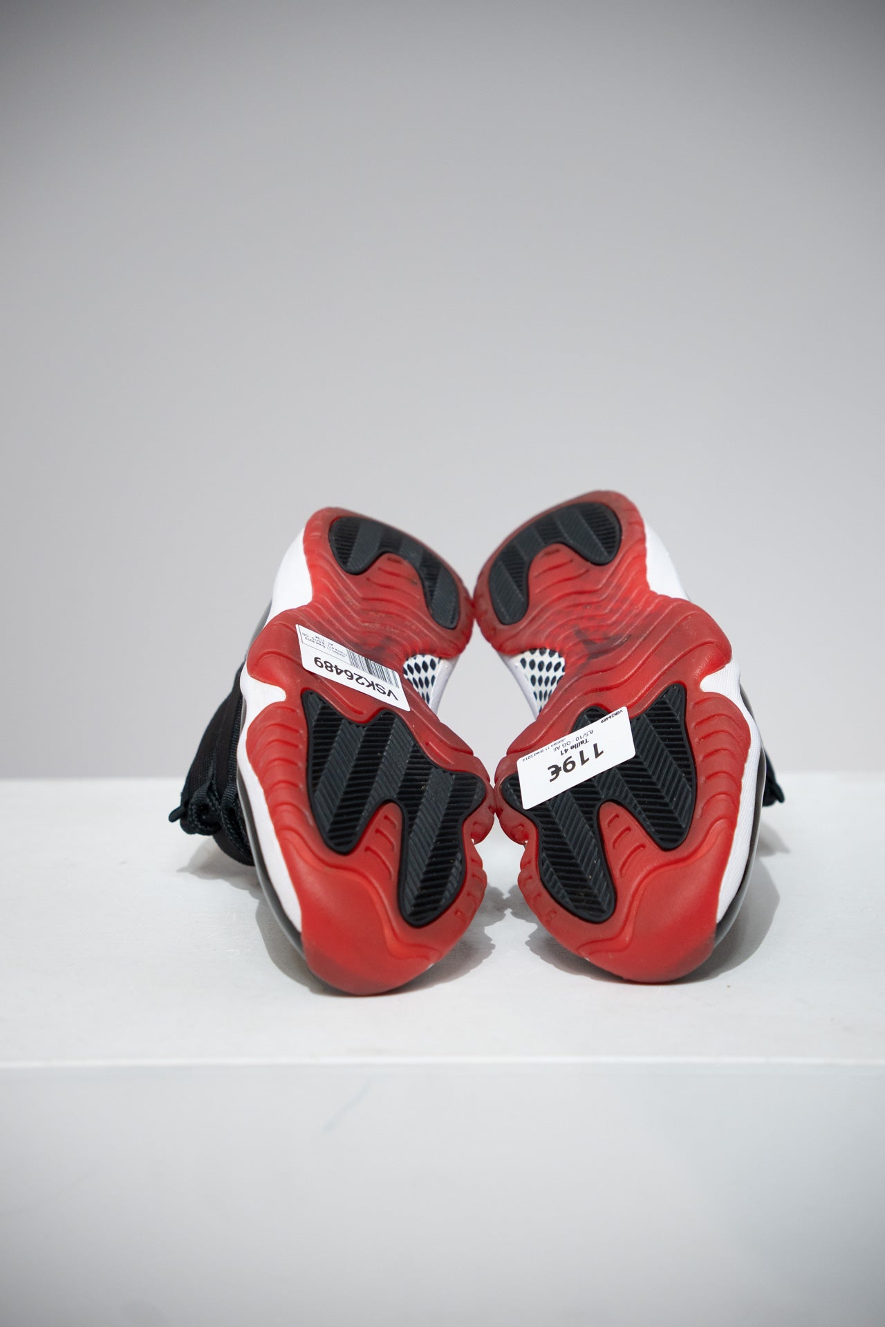 Jordan 11 Bred 2019 (Taille 41)