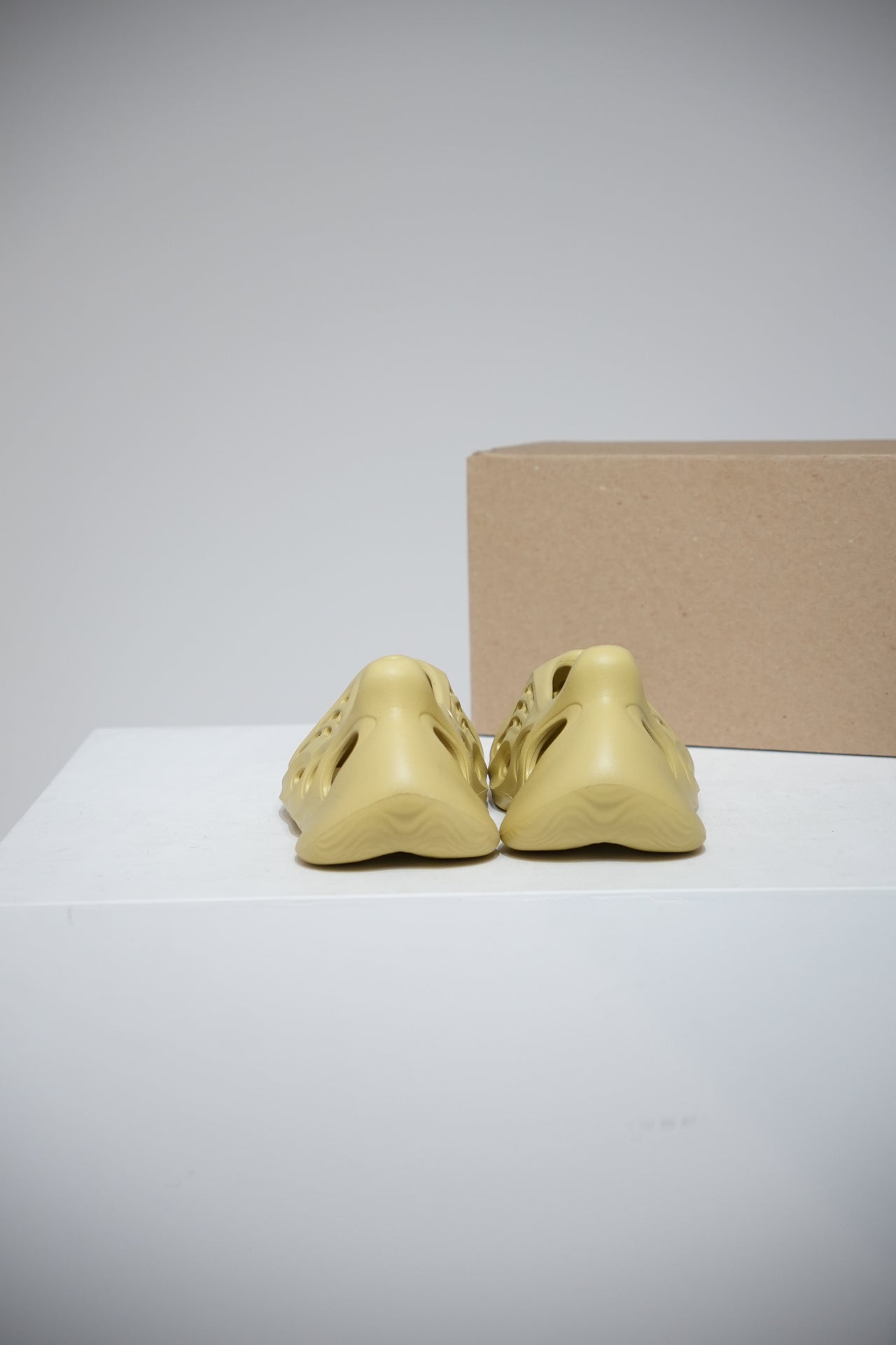 Yeezy Foam Runner Ochre (Taille 42)