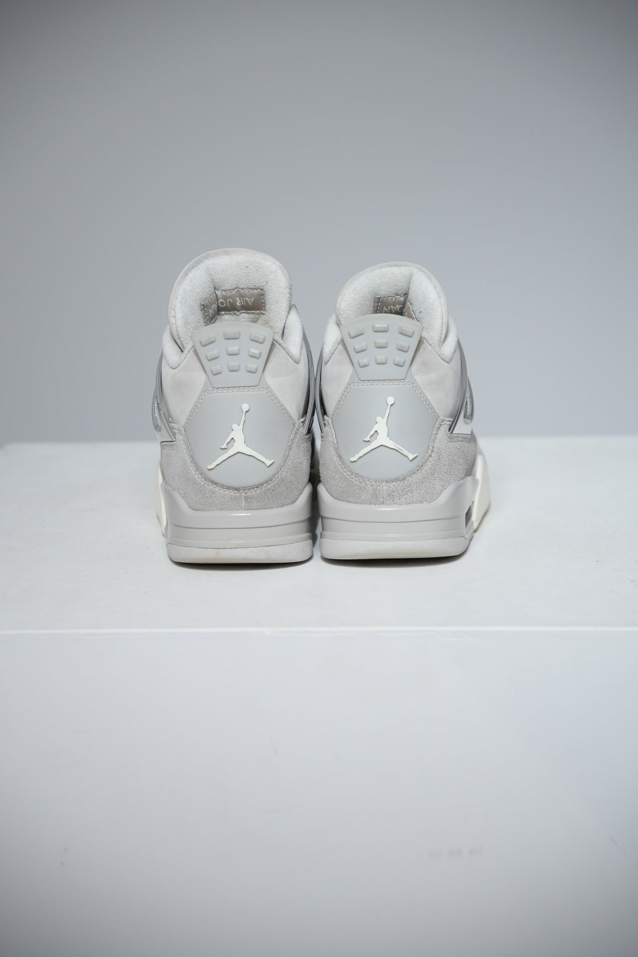 Jordan 4 Frozen Moments (Taille 38,5)
