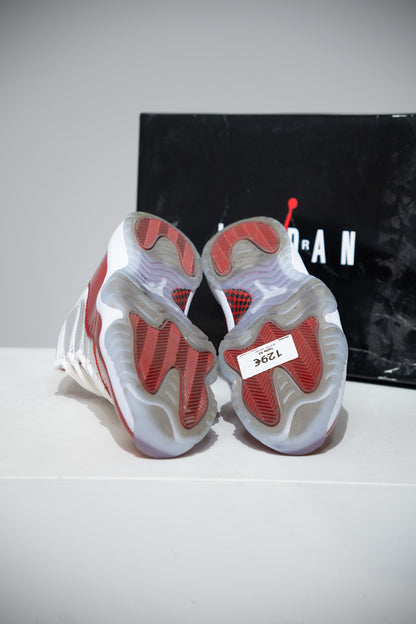 Jordan 11 Cherry (Taille 43)