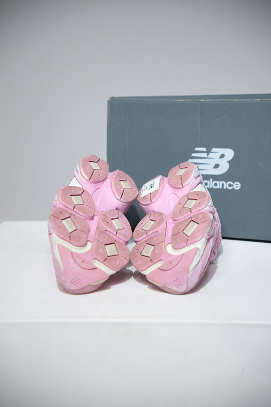 New Balance 9060 Asos Pink (Taille 38,5)