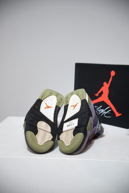 Jordan 4 Canyon purple (Taille 39)