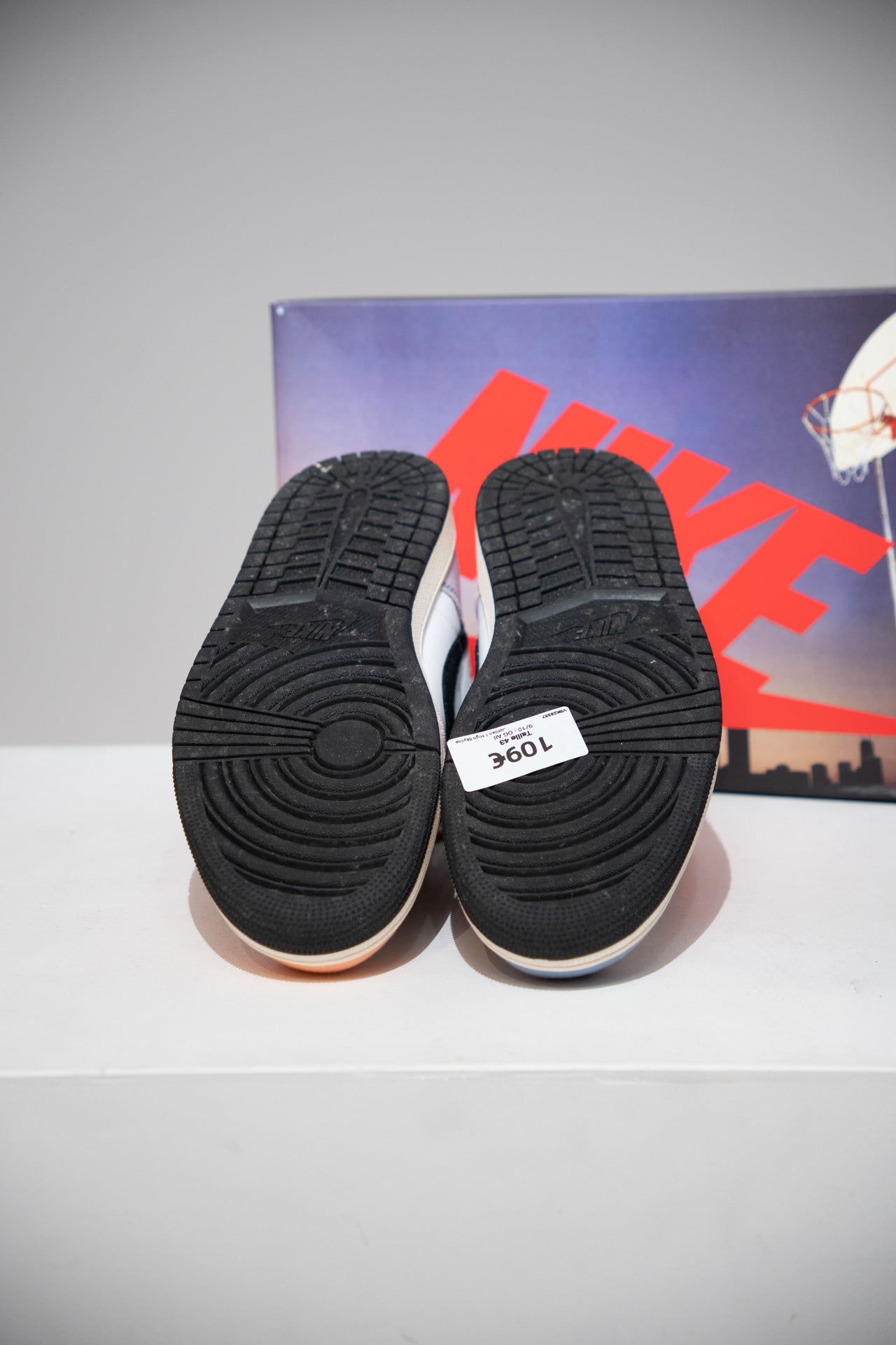 Jordan 1 High Skyline (Taille 43)