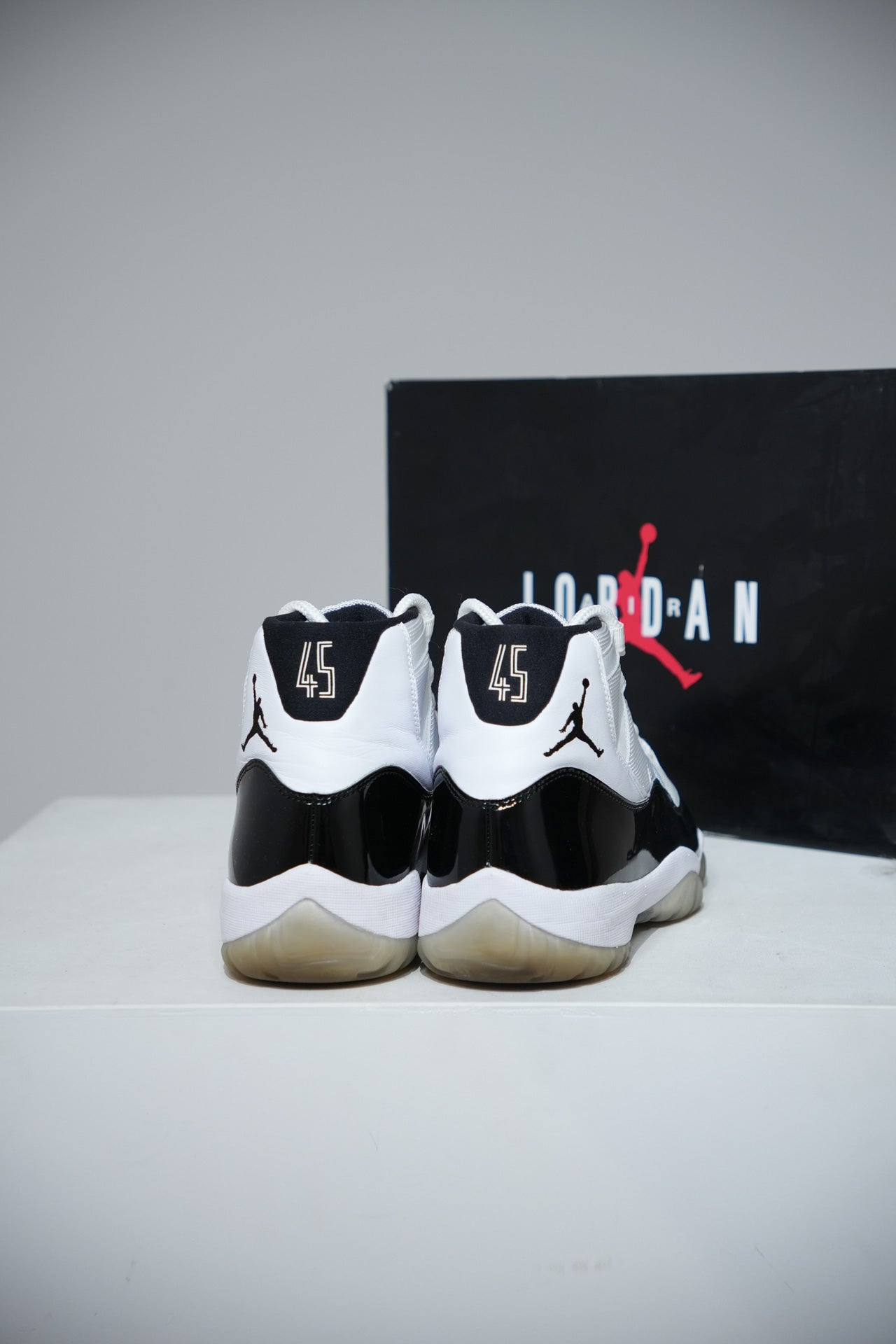 Jordan 11 Concord (Taille 45)