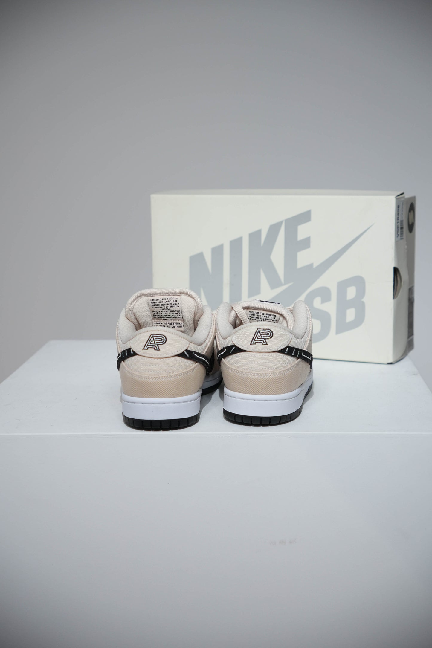 Dunk SB Albino (Taille 40,5)