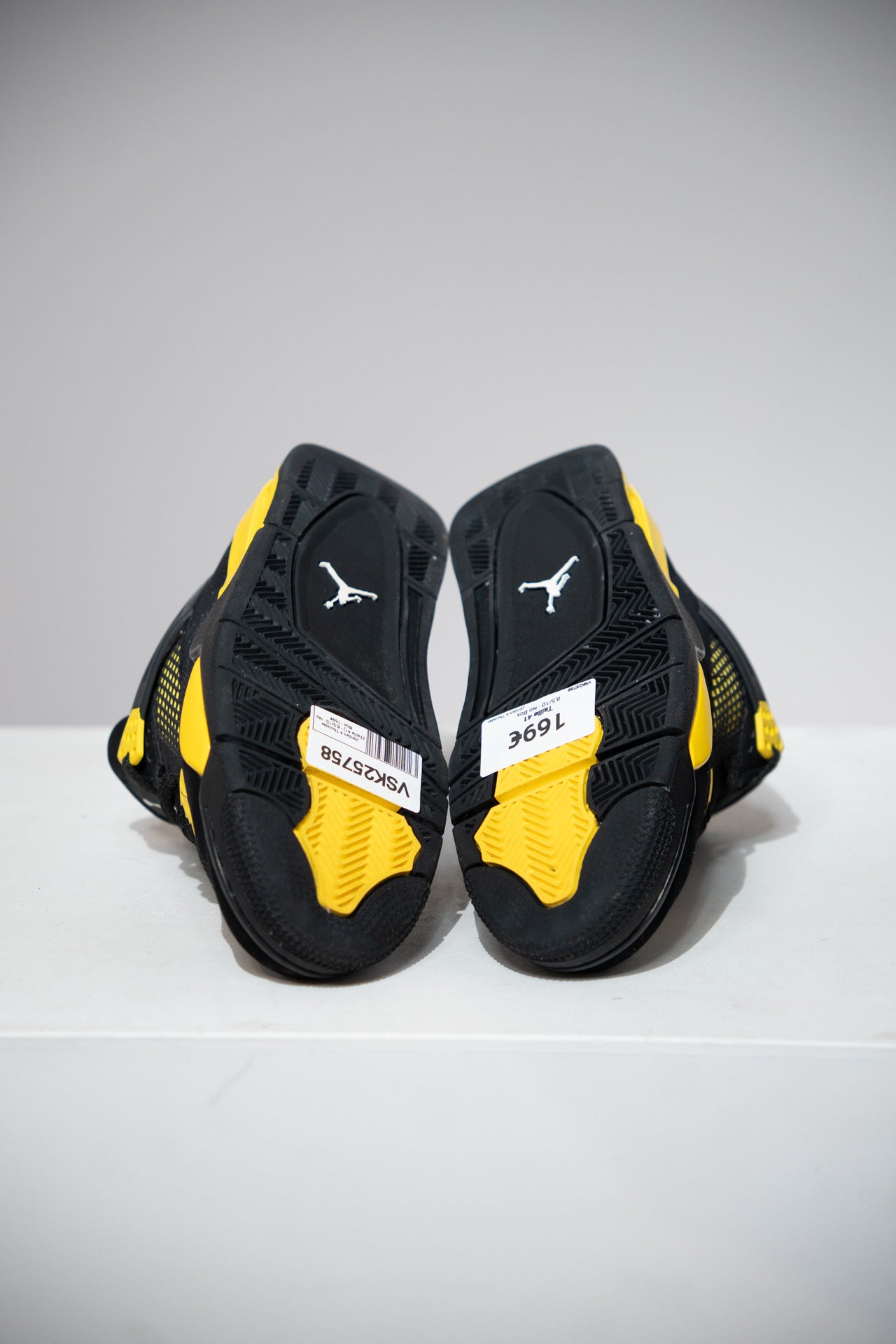 Jordan 4 Thunder (Taille 41)