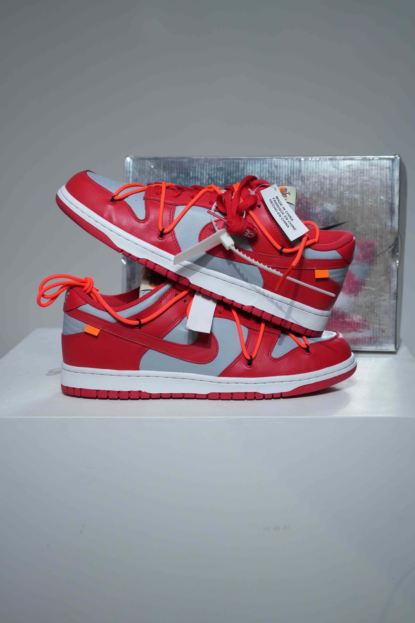 Dunk Low Off-White University Red (Taille 38)