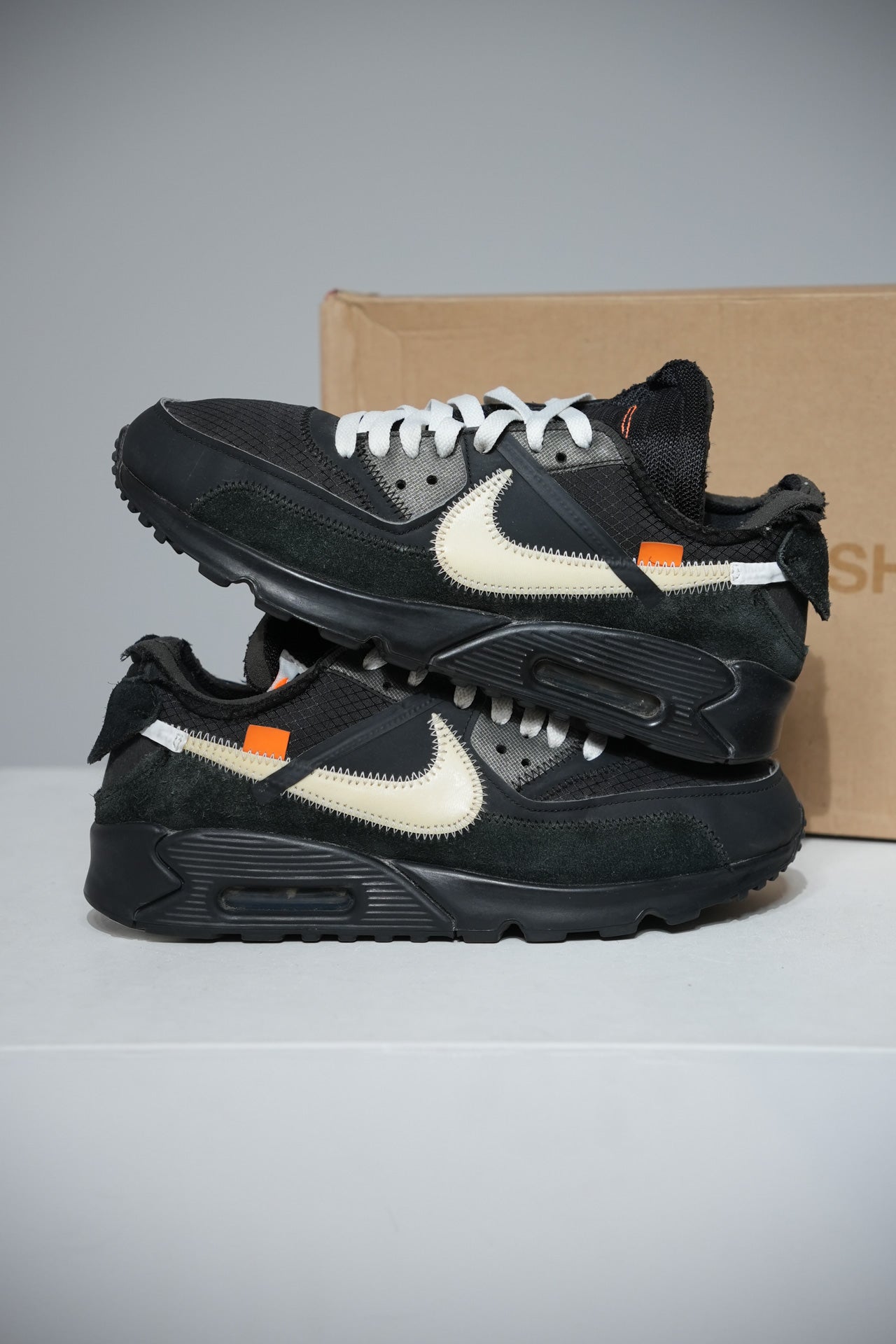 Air max 90 Off-White Black (Taille 41)