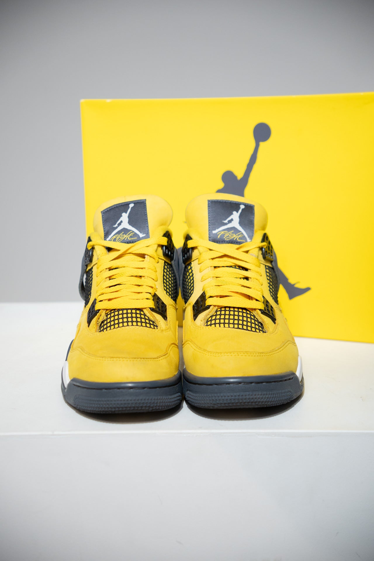 Jordan 4 Lightning (Taille 45)
