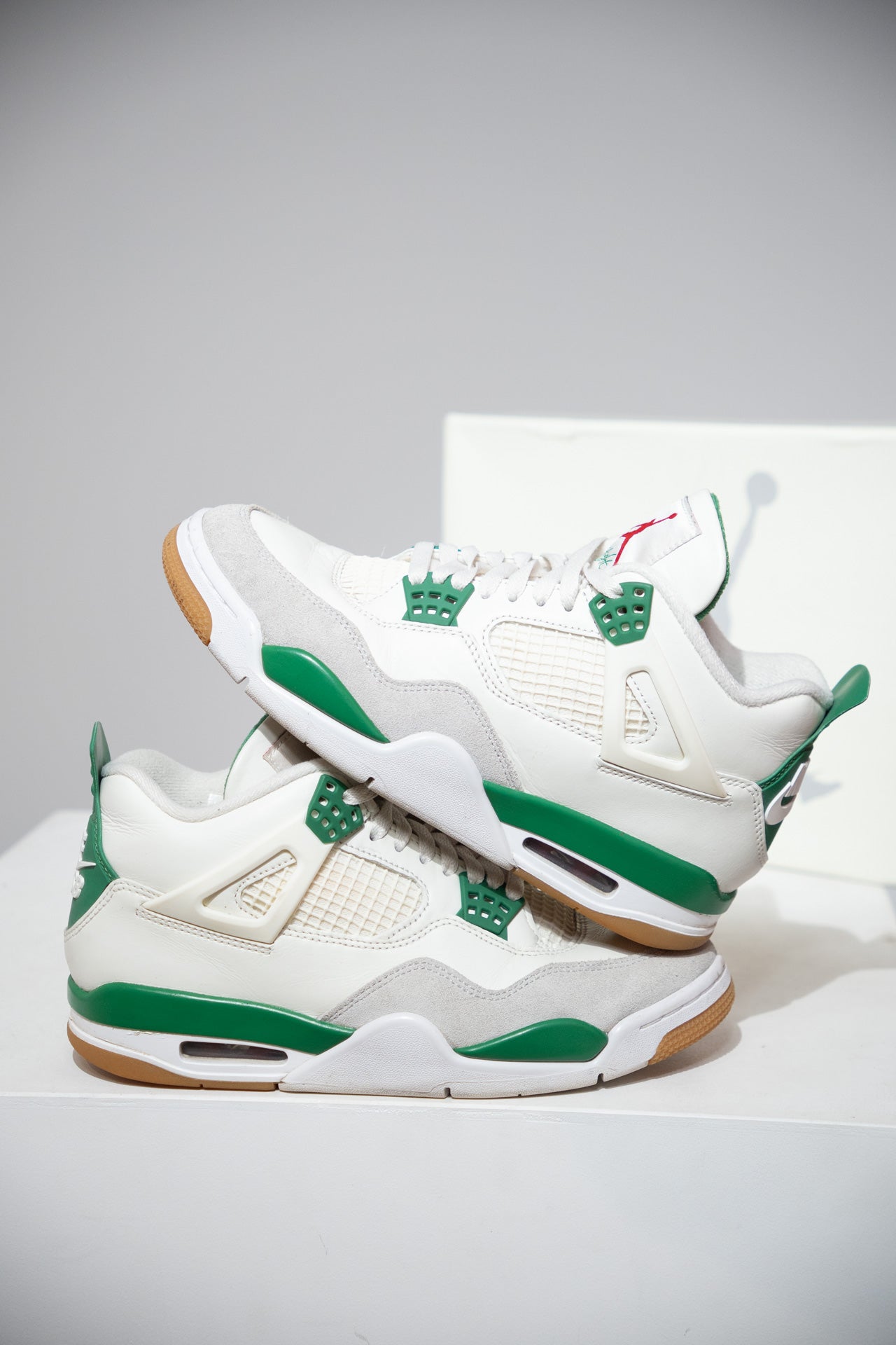 Jordan 4 SB pine Green (Taille 40,5)