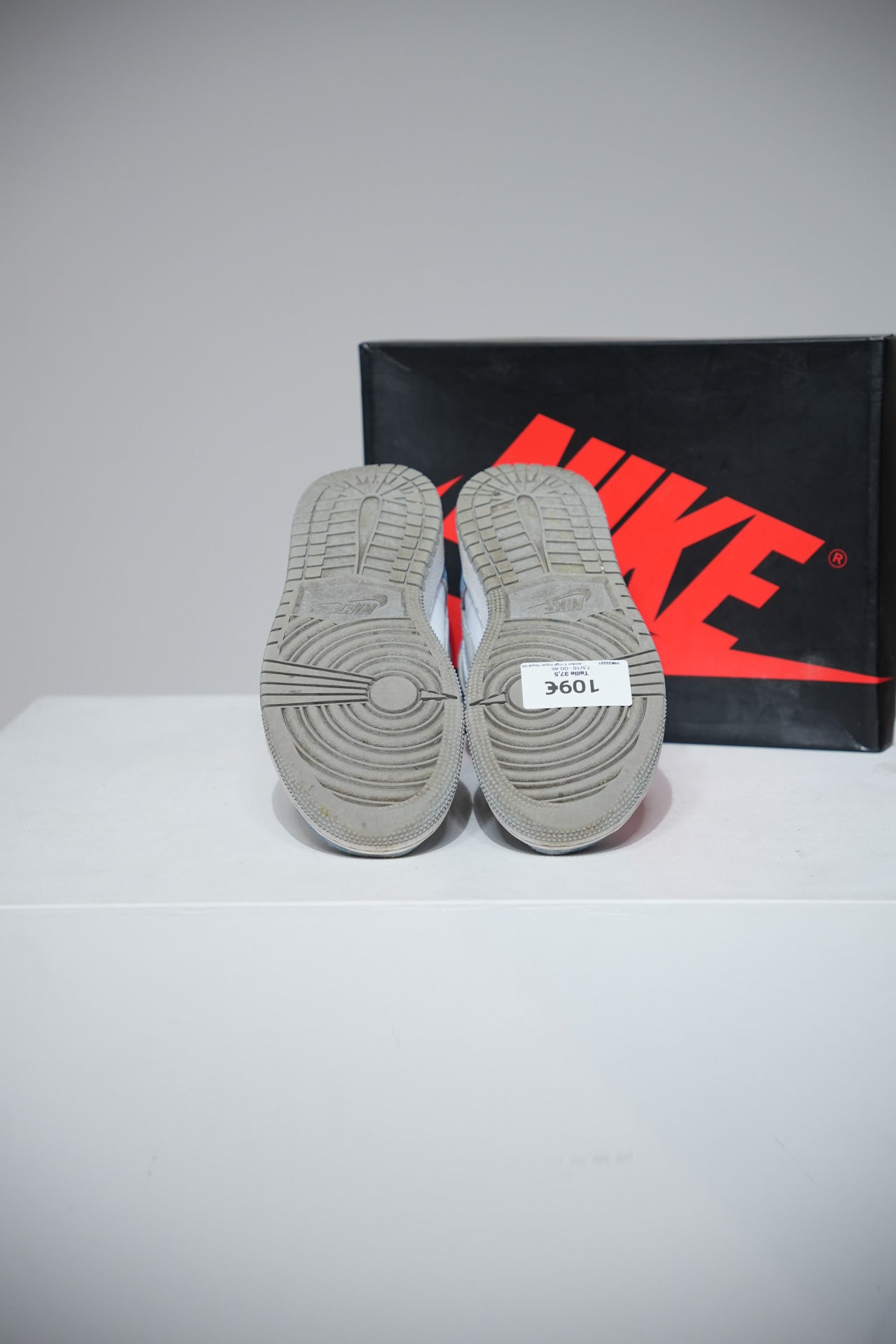 Jordan 1 High Hyper Royal GS (Taille 37,5)