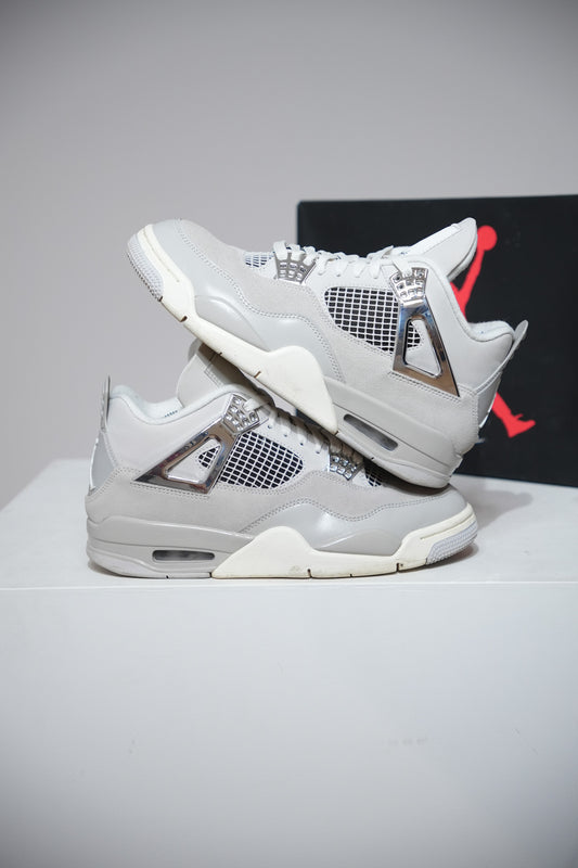 Jordan 4 Frozen Moments (Taille 40,5)