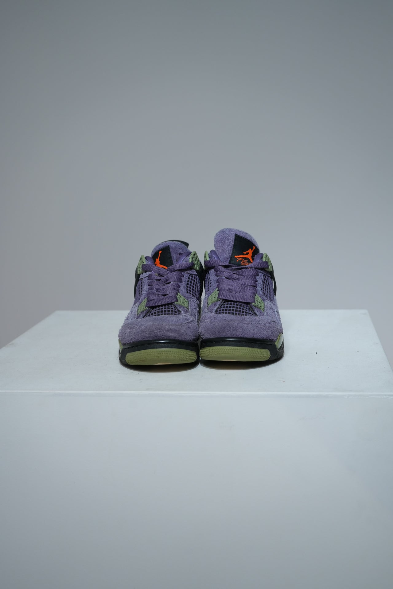 Jordan 4 Canyon purple (Taille 38)