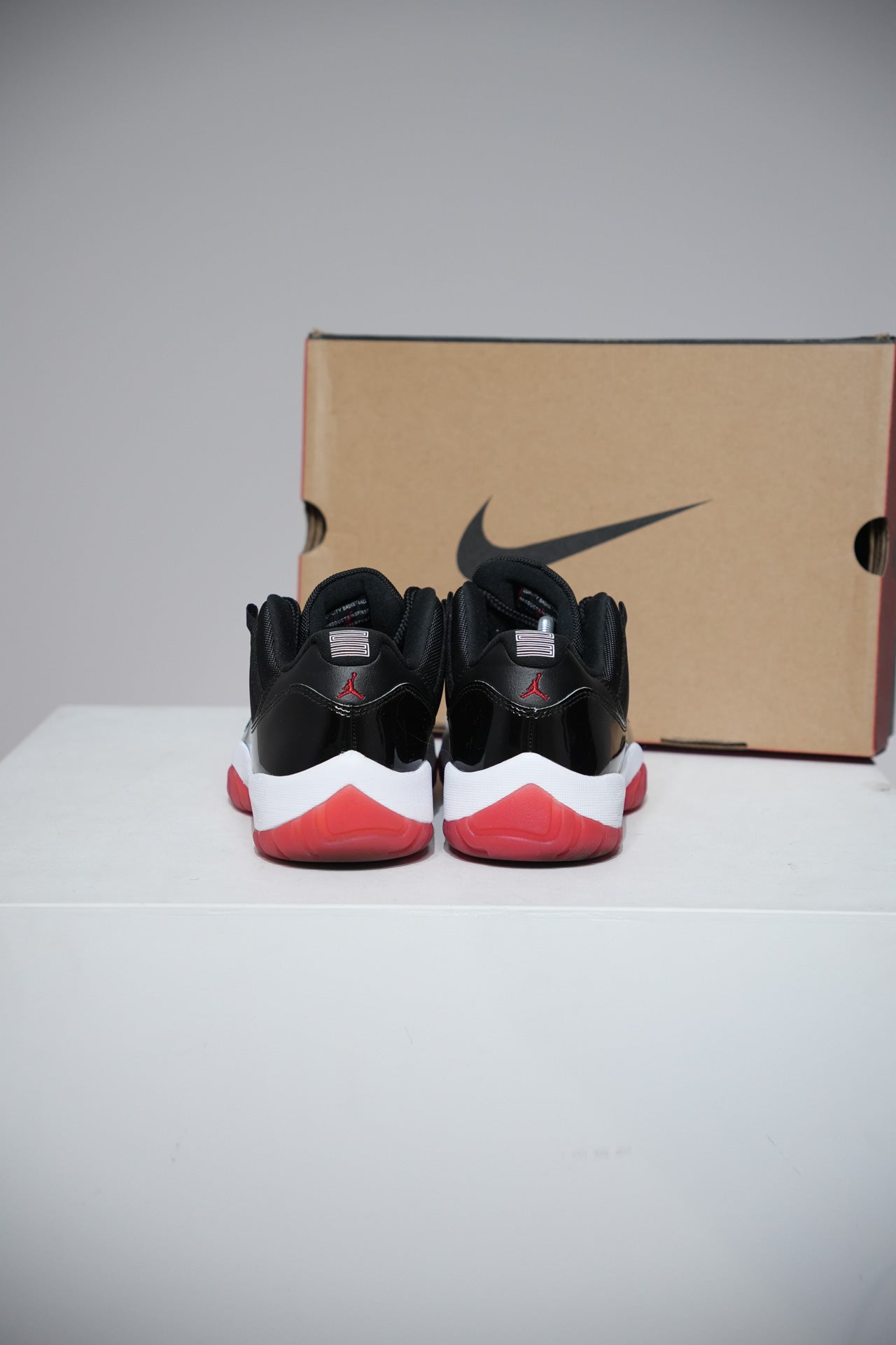 Jordan 11 Low bred (Taille 42)