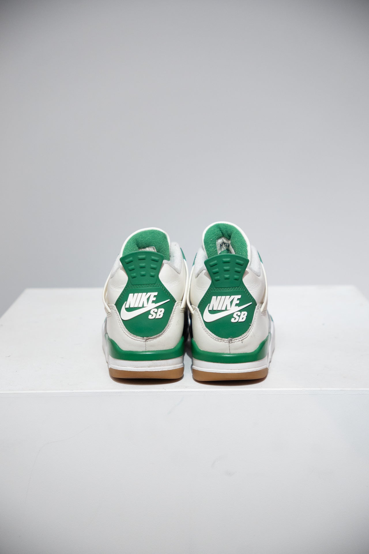 Jordan 4 SB pine Green (Taille 37,5)