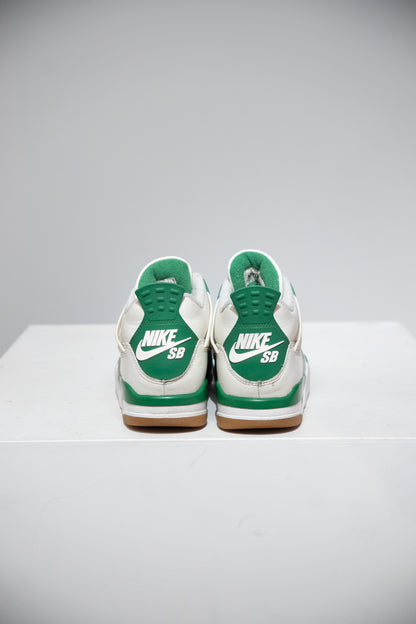 Jordan 4 SB pine Green (Taille 37,5)