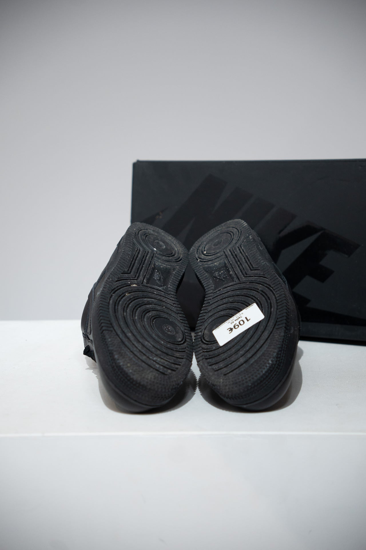Air Force 1 Low Supreme Black (Taille 42)