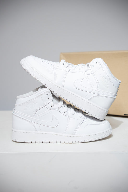Jordan 1 Mid Triple White (Taille 38)