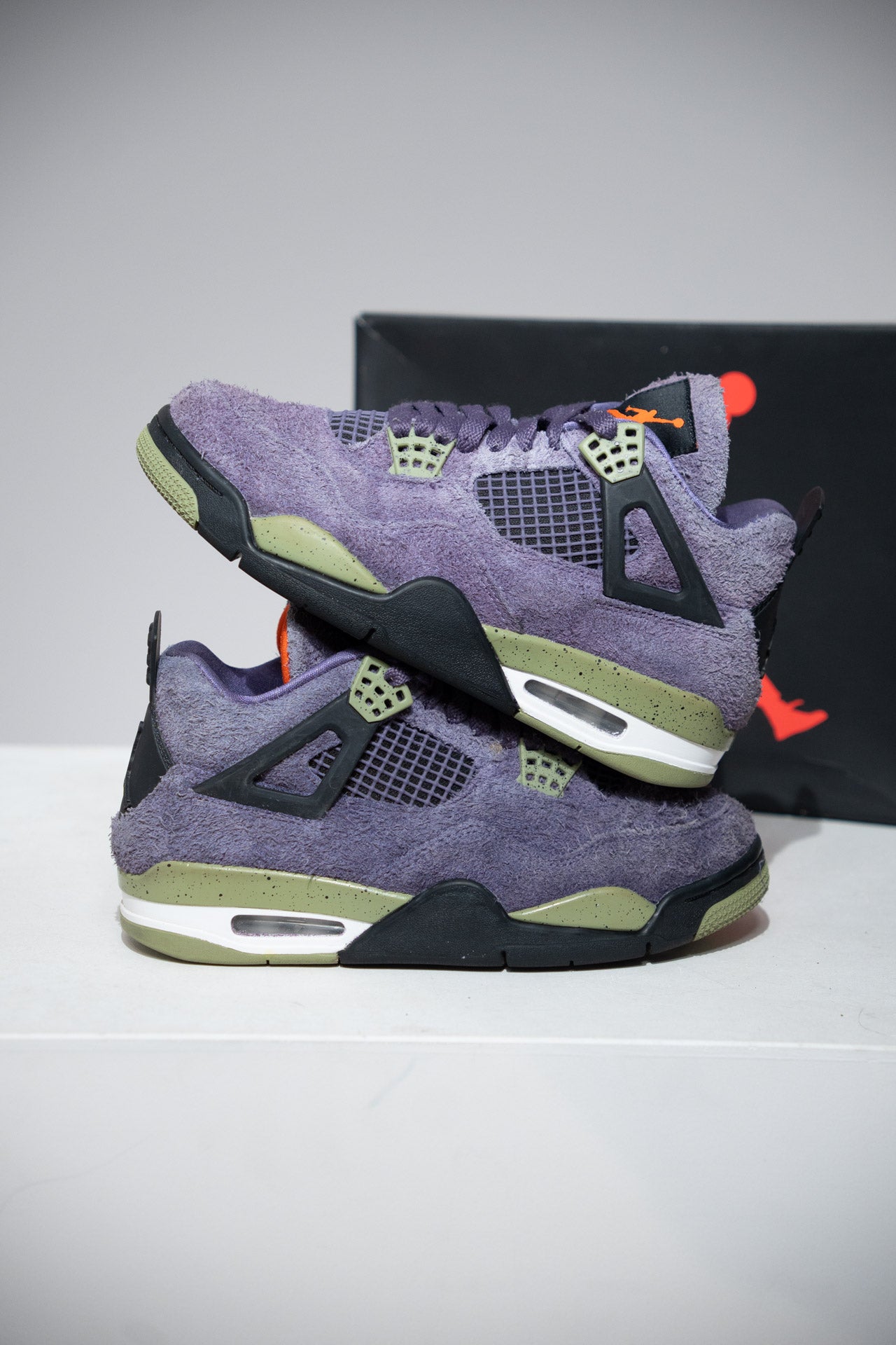 Jordan 4 Canyon purple (Taille 38)