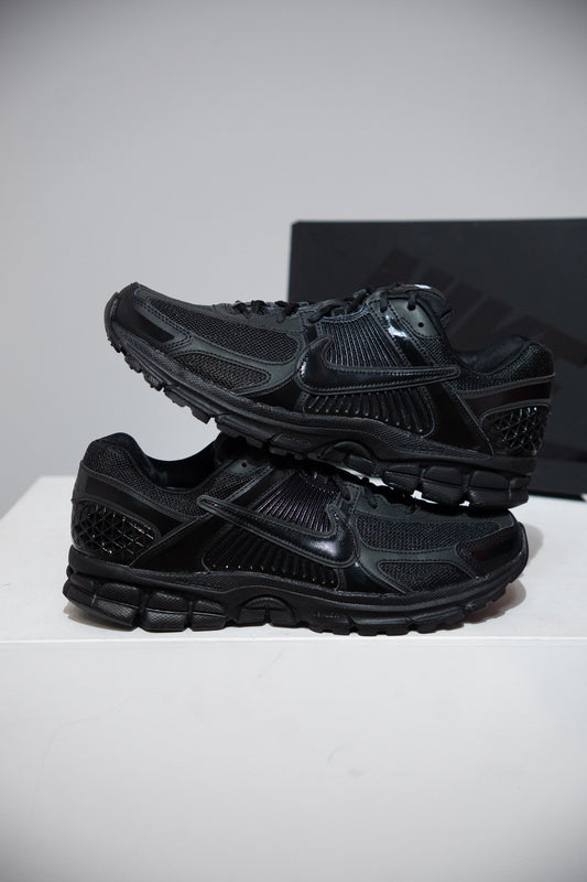 Vomero 5 Dover Street Market Black (Taille 44)