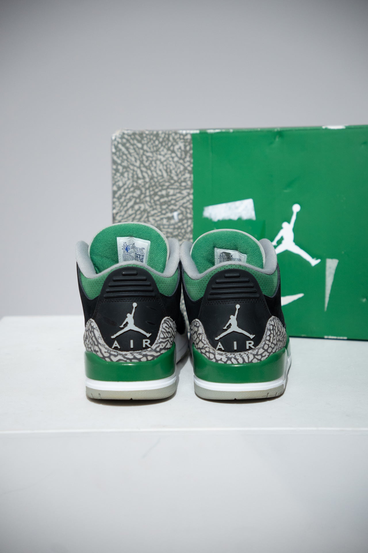Jordan 3 Pine green (Taille 43)