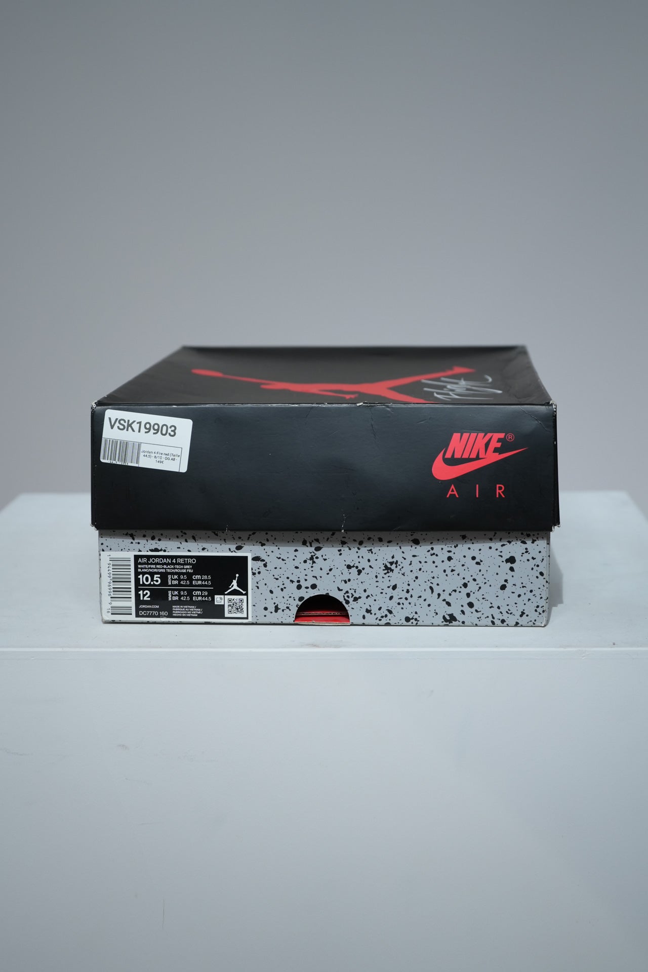 Jordan 4 Fire red (Taille 44,5)