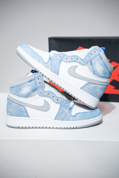 Jordan 1 High Hyper Royal GS (Taille 36)