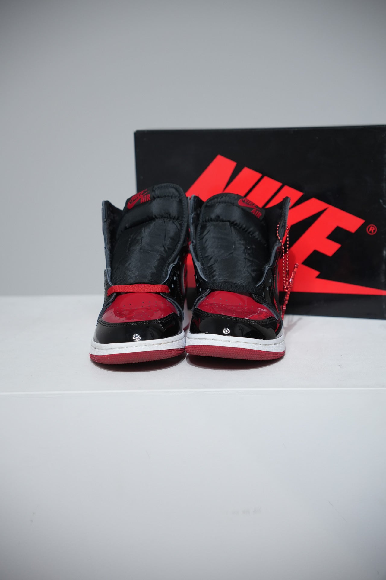Jordan 1 high Patent Bred GS (Taille 39)