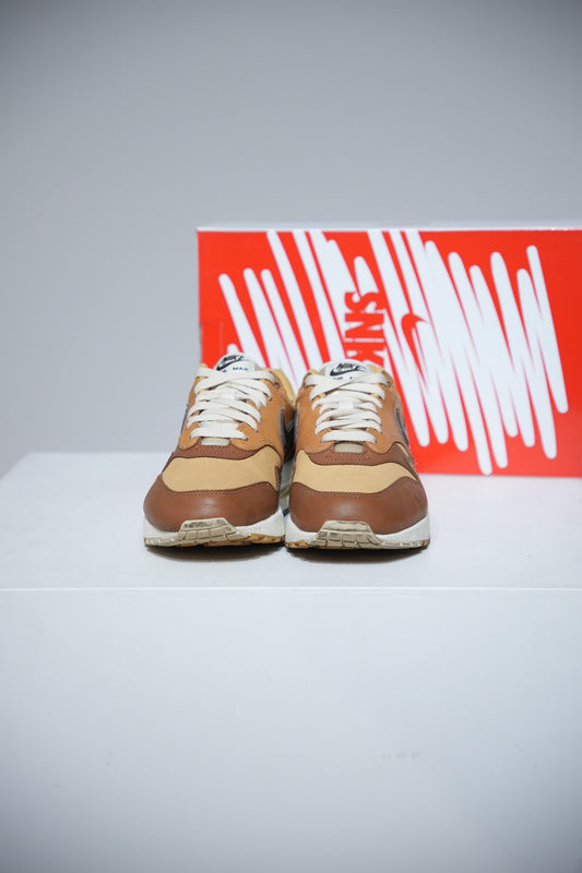 Air max 1 Snkrs Day (Taille 40,5)
