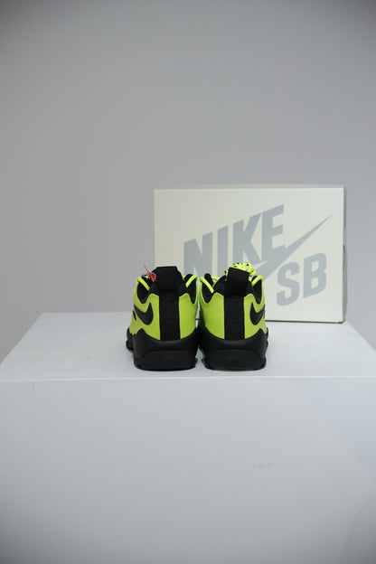 Nike SB Darwin Supreme Volt (Taille 42)