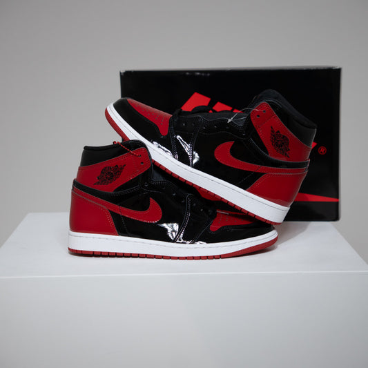 Jordan 1 High Patent Bred (Taille 42)