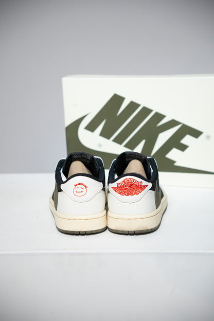 Jordan 1 Low Travis Scott Olive (Taille 40)