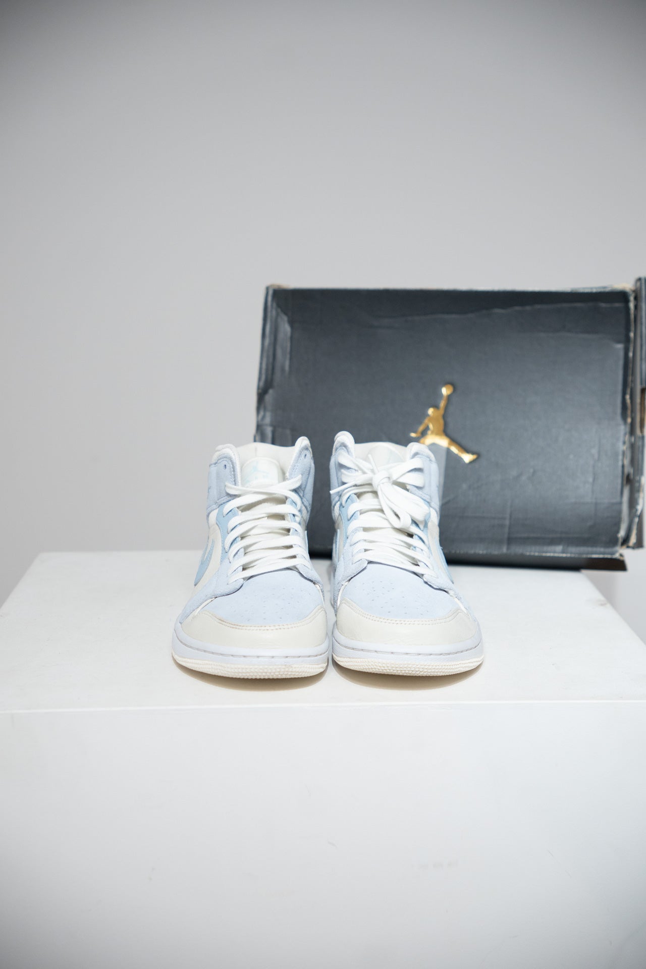 Jordan 1 Mid Celestine Blue (Taille 44,5)