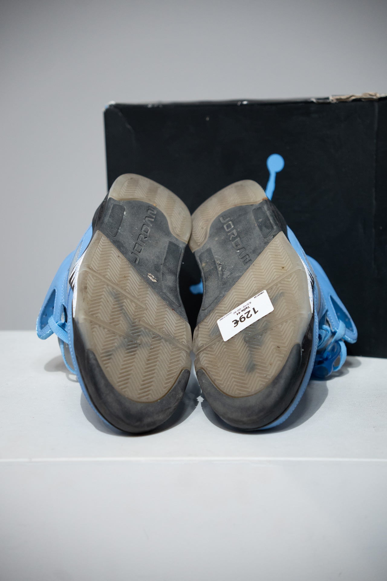 Jordan 5 UNC (Taille 44)