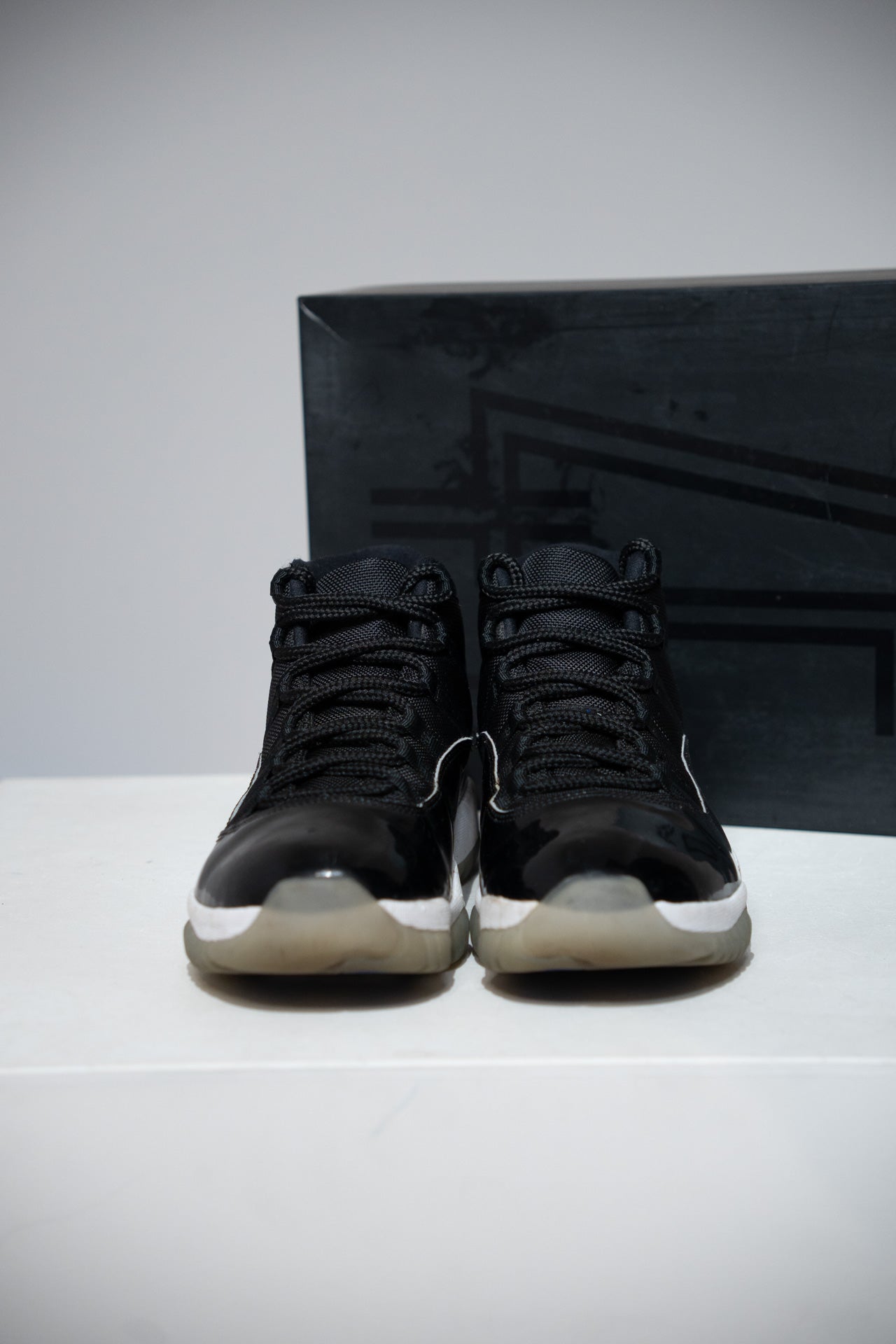 Jordan 11 Space Jam (Taille 41)
