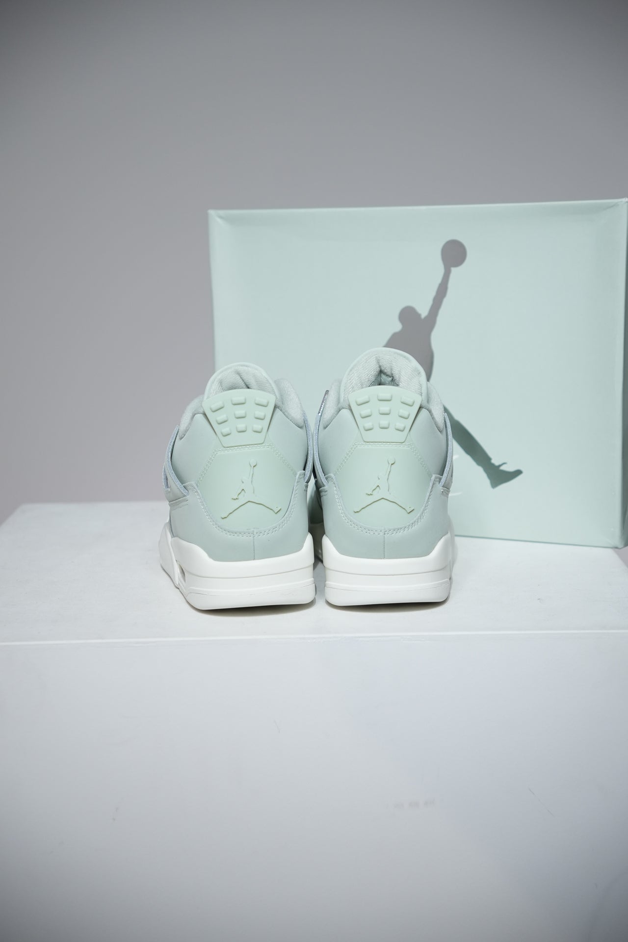 Jordan 4 Seafoam Sail (Taille 35,5)