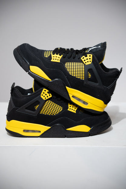 Jordan 4 Thunder (Taille 41)