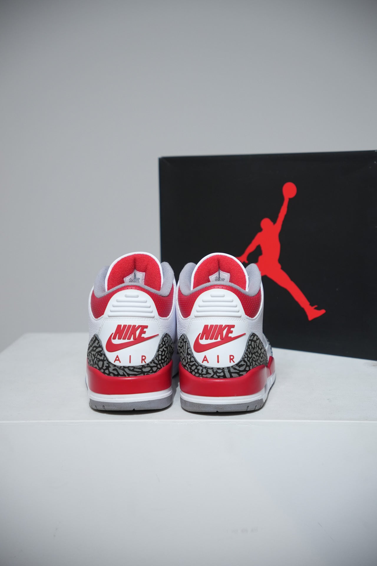 Jordan 3 Fire Red (Taille 44,5)