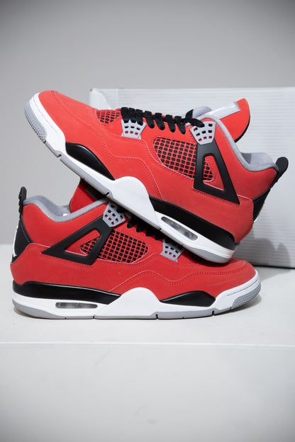 Jordan 4 Toro Bravo 2026 (Taille 44,5)