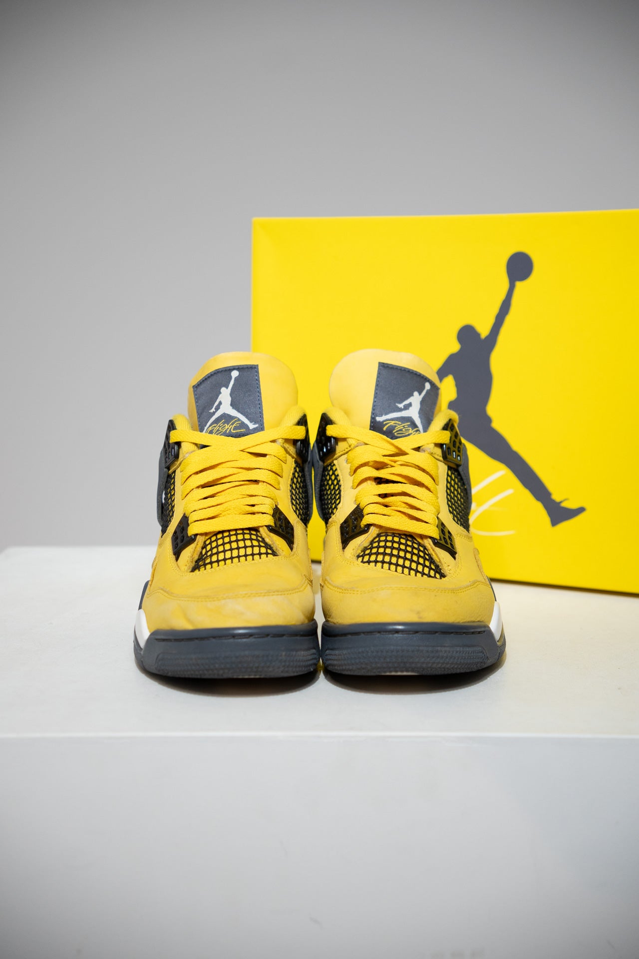 Jordan 4 Lightning (Taille 42,5)