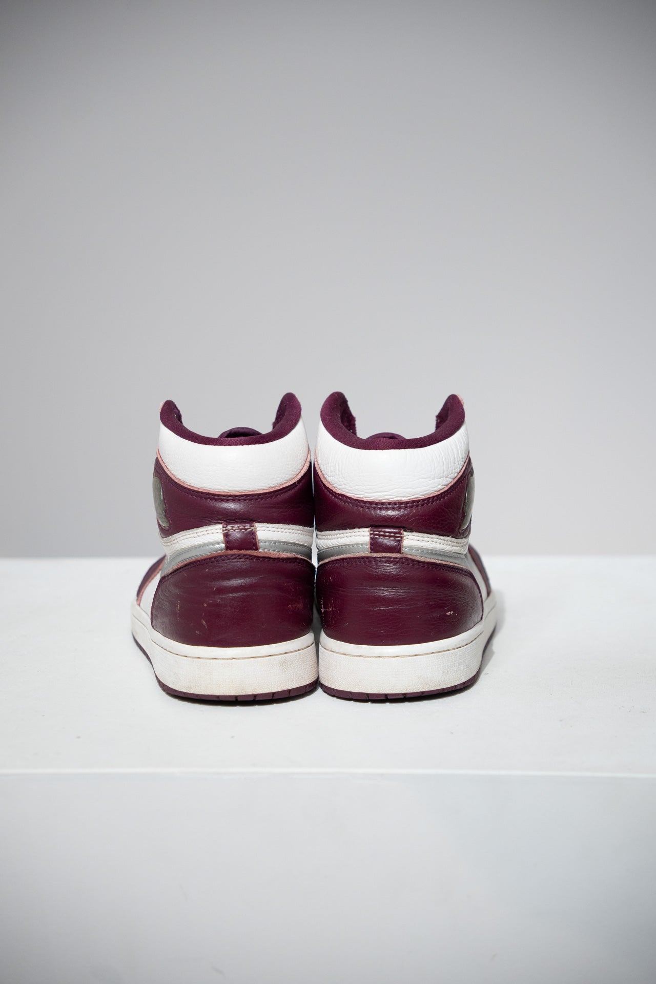 Jordan 1 High Bordeaux (Taille 43)