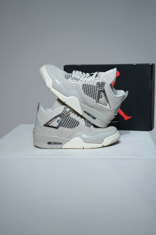 Jordan 4 Frozen Moments (Taille 38)