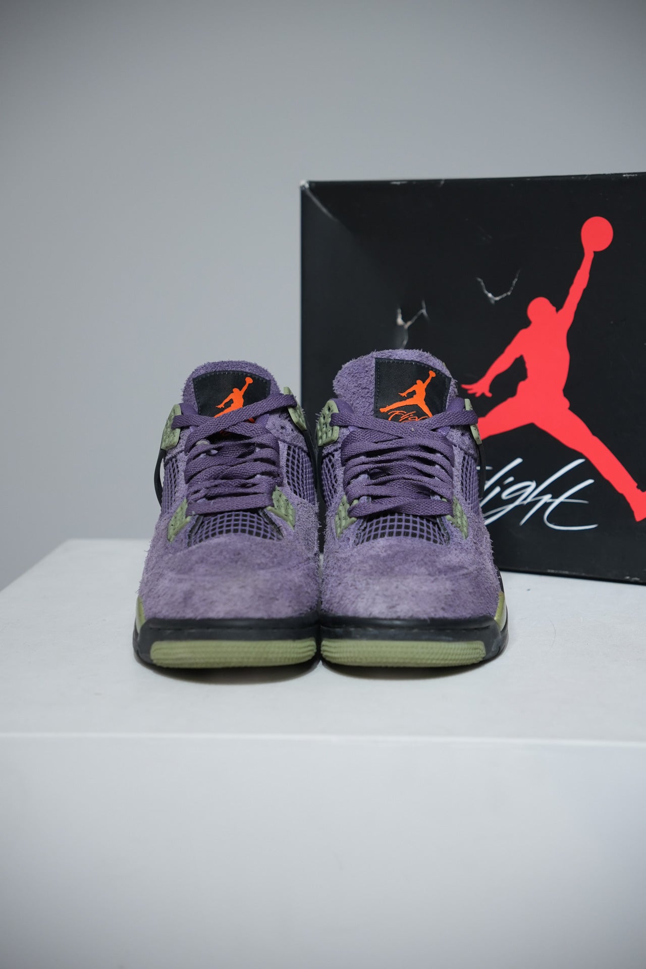Jordan 4 Canyon purple (Taille 40)