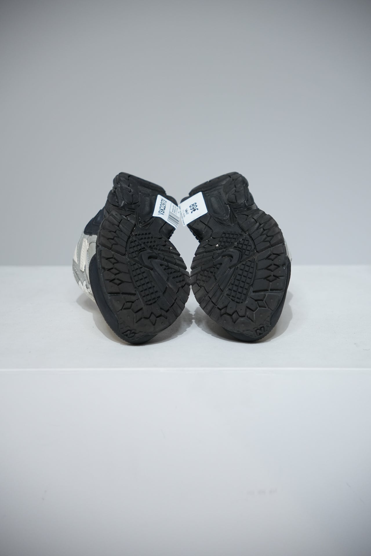 New Balance 2002R The Basement (Taille 37)