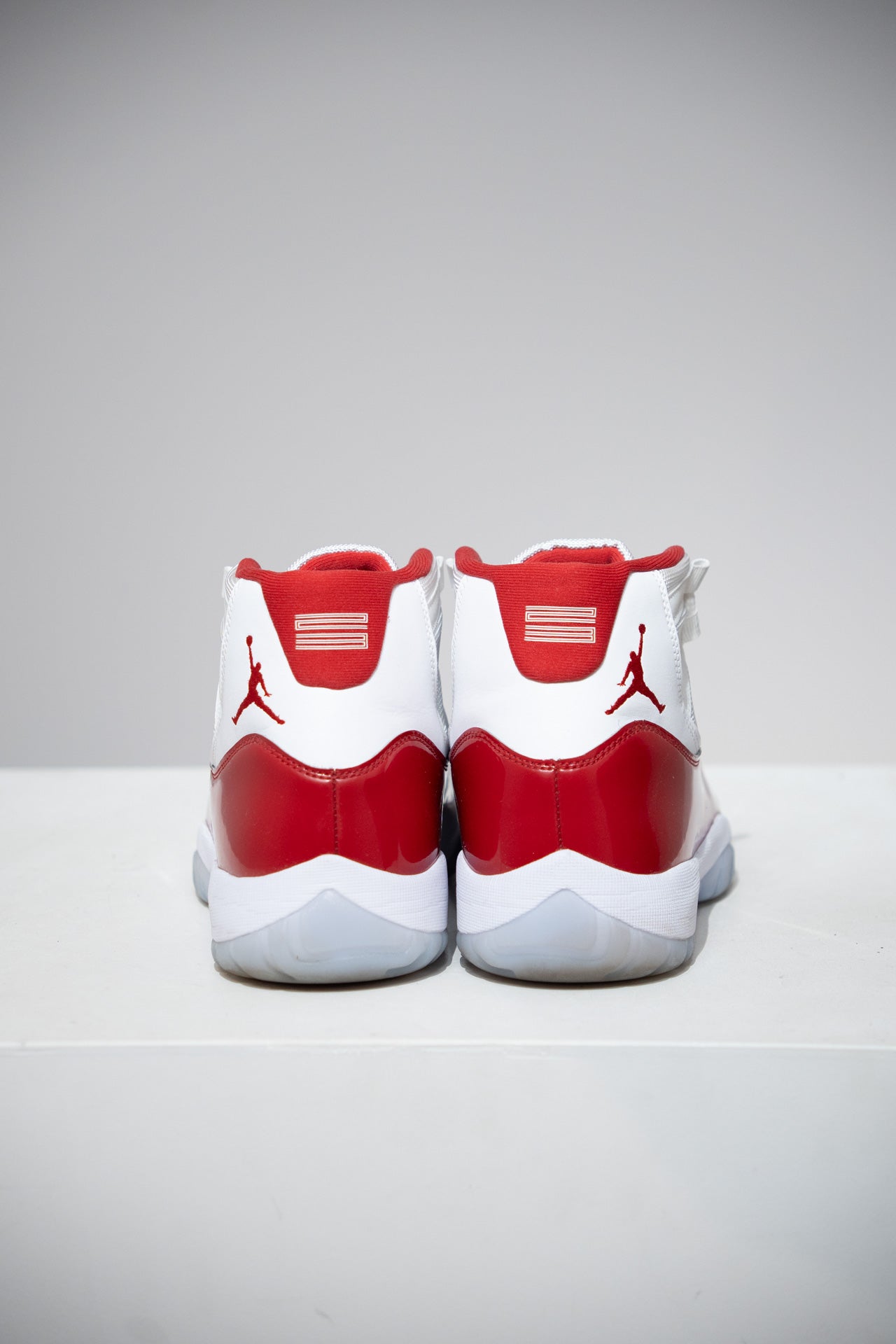 Jordan 11 Cherry (Taille 44,5)