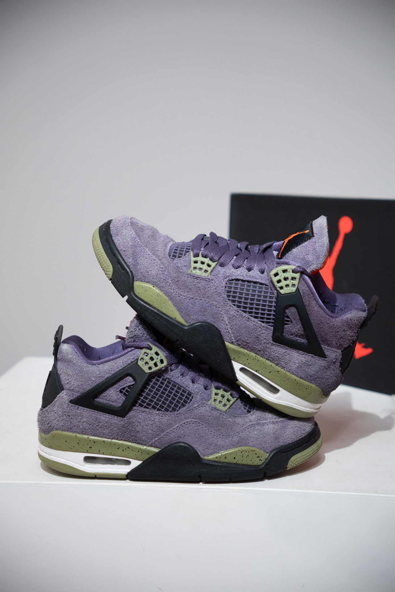 Jordan 4 Canyon purple (Taille 39)