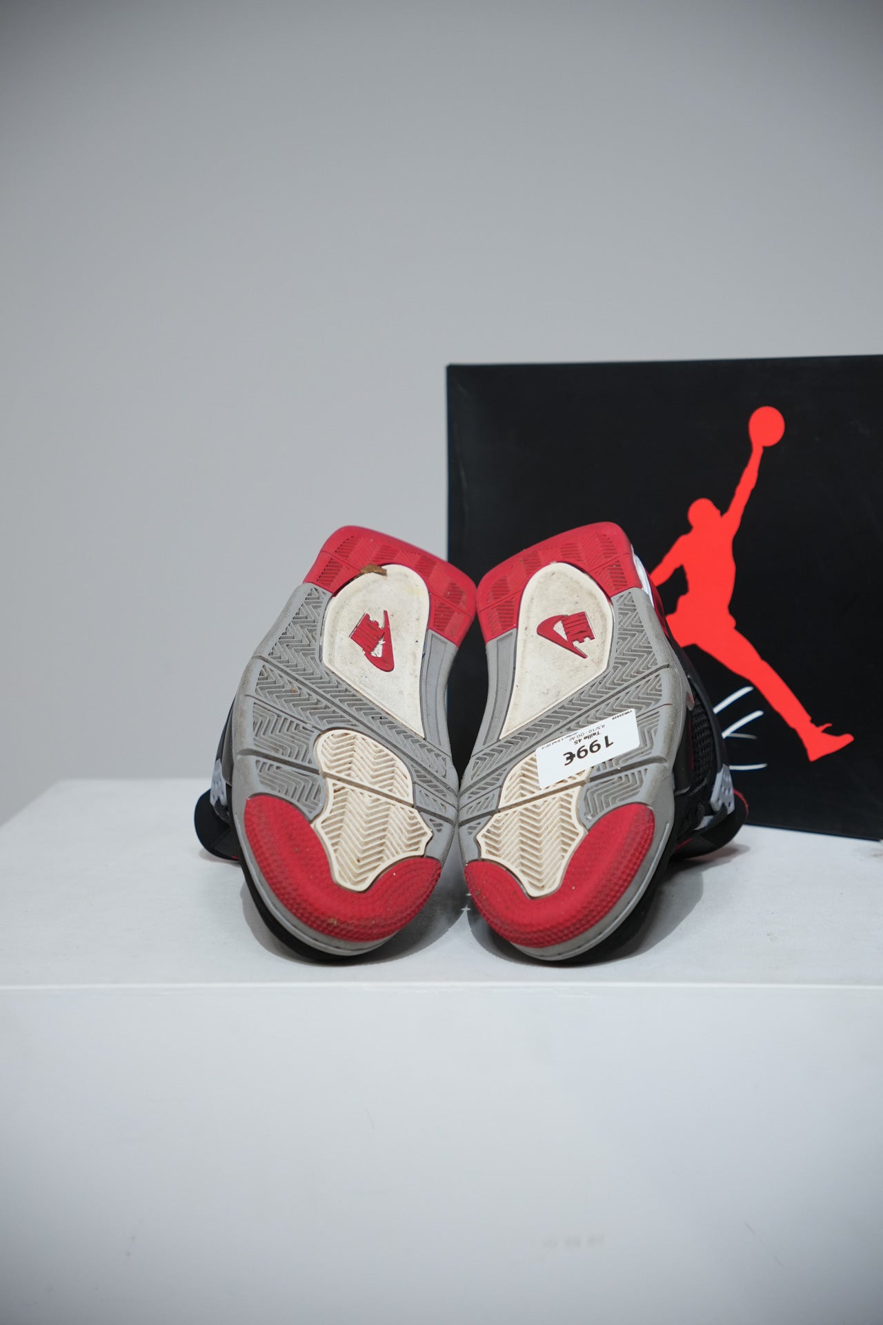 Jordan 4 Bred 2019 (Taille 45)